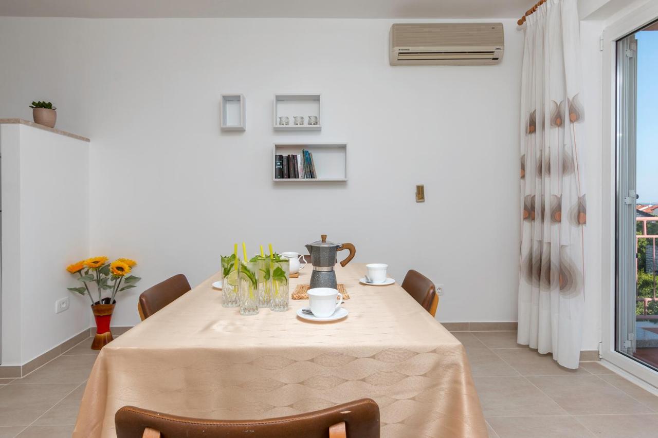 Apartment Rubina With Secure Parking Medulin Exterior foto
